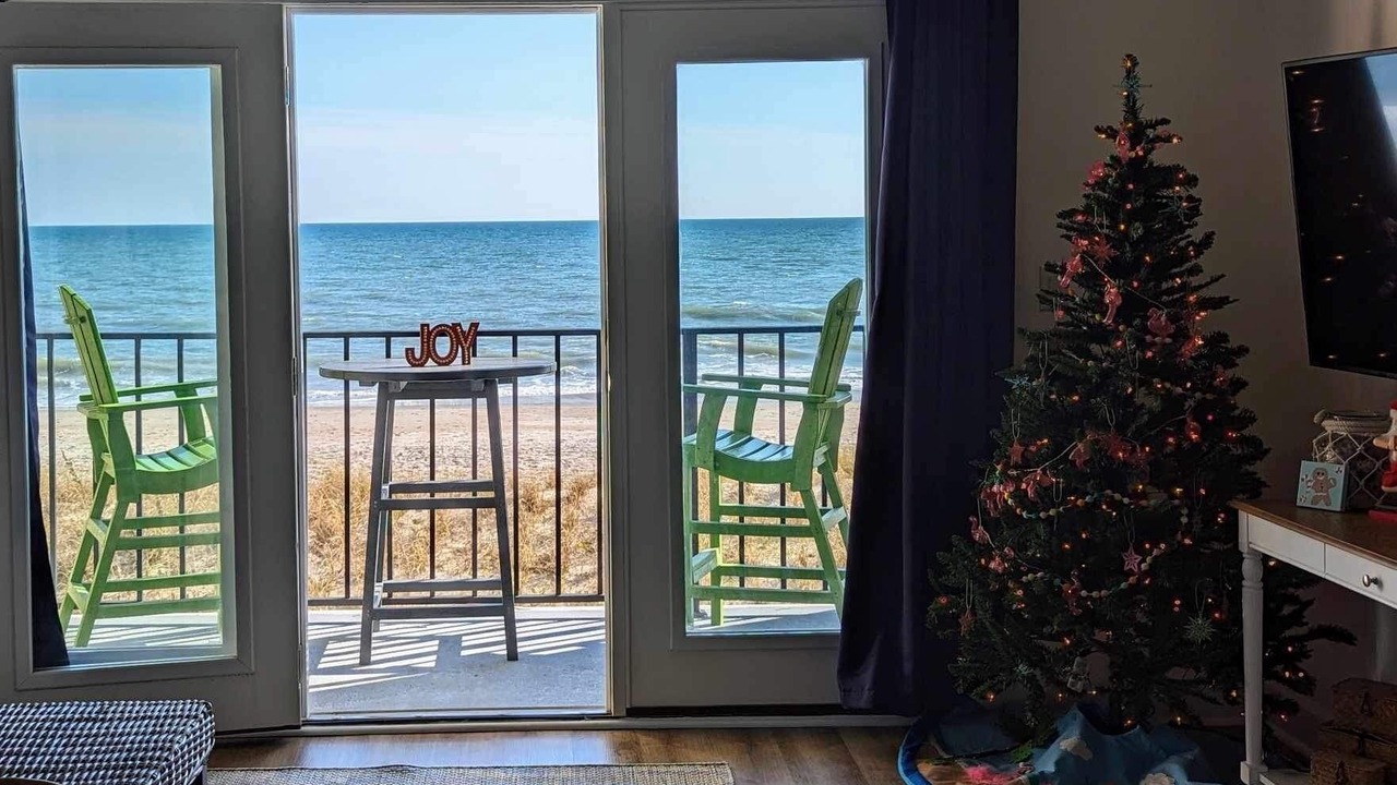 Photo of Livingroom in North Topsail Beach