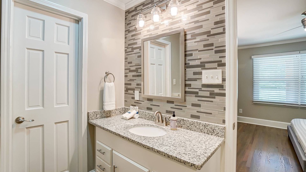 Photo of Bathroom in Harbor House