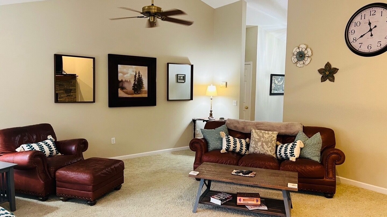 Photo of Livingroom in Franklin