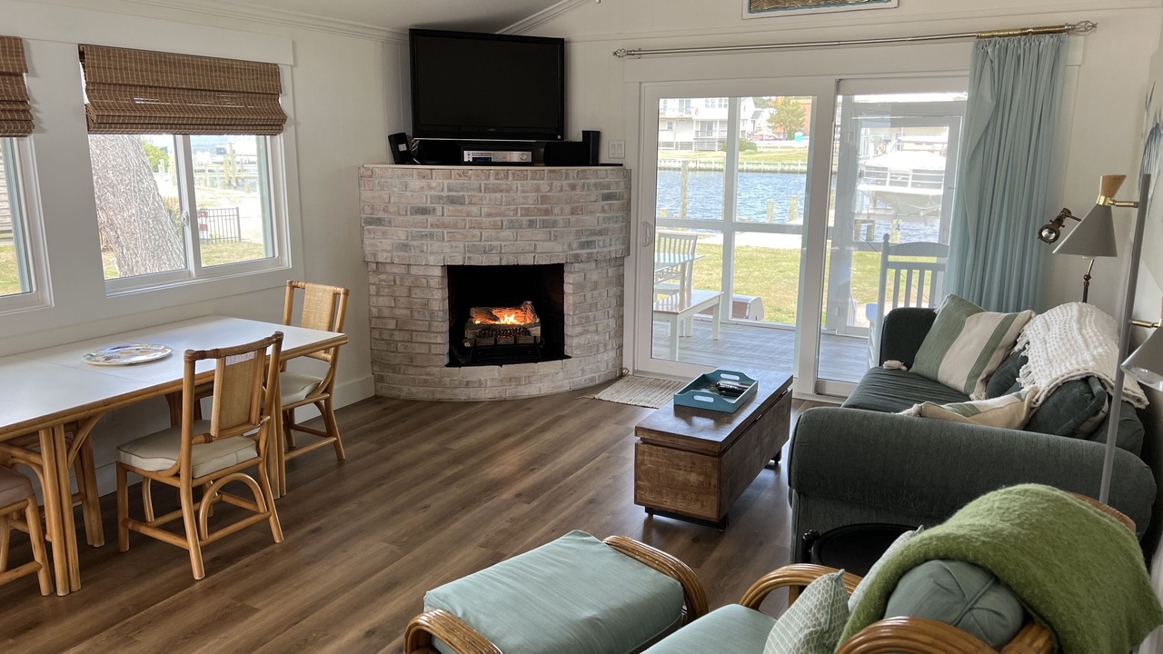 Photo of Livingroom in Colington Harbour