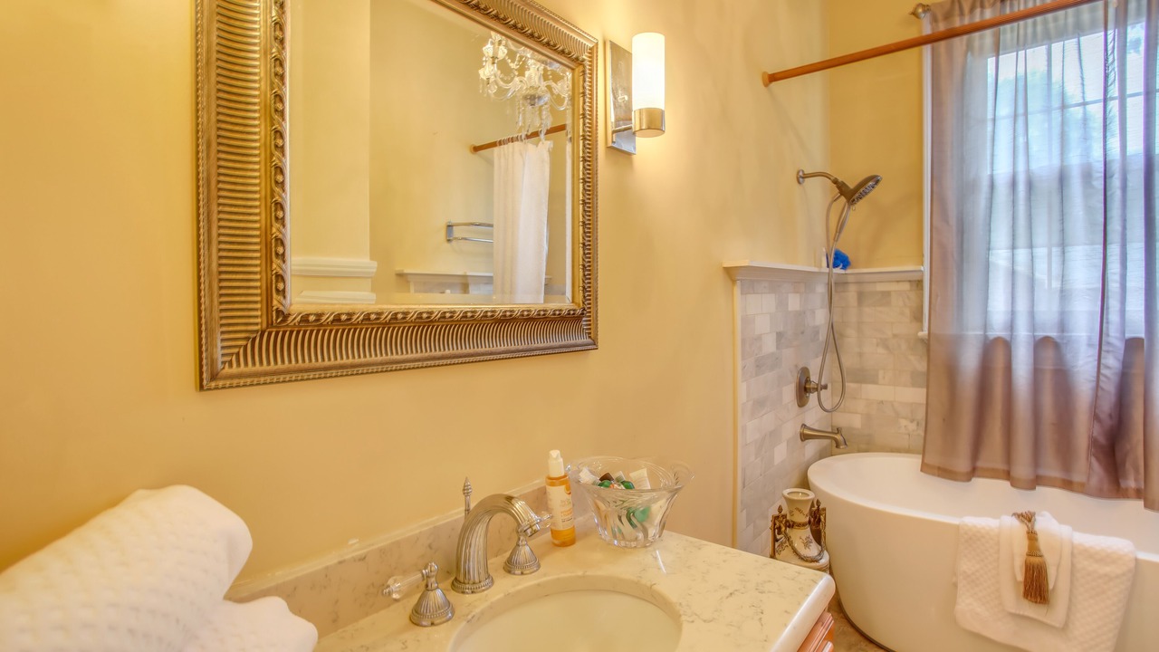 Photo of Bathroom in Laurinburg