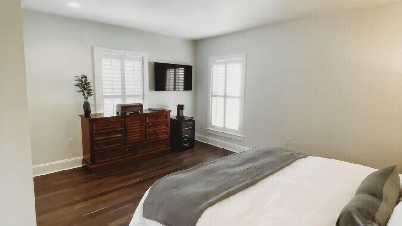 Photo of Bedroom in Downtown