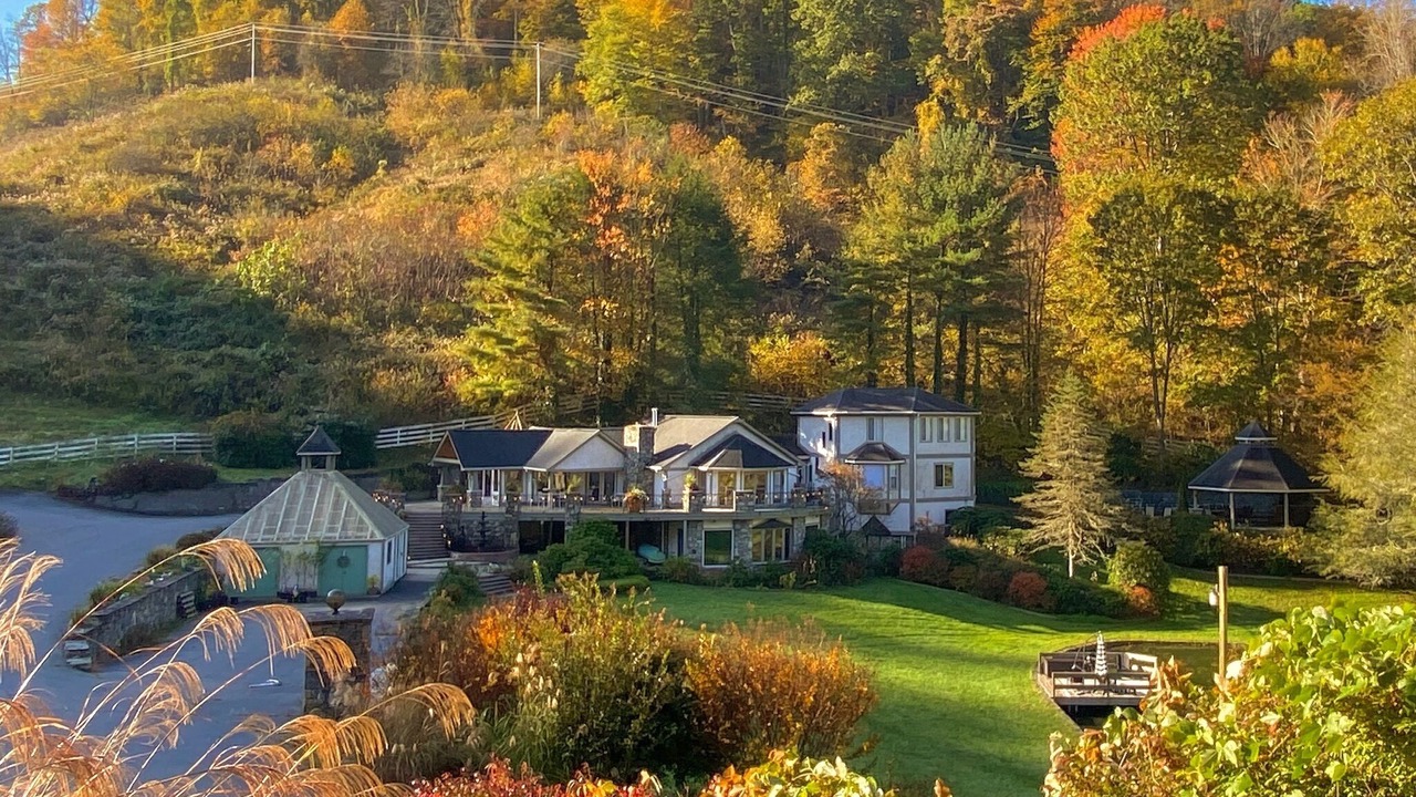 Photo of Outdoor in Mars Hill