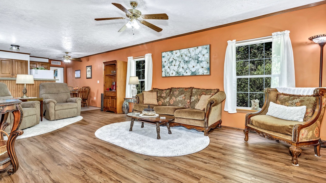 Photo of Livingroom in Fletcher