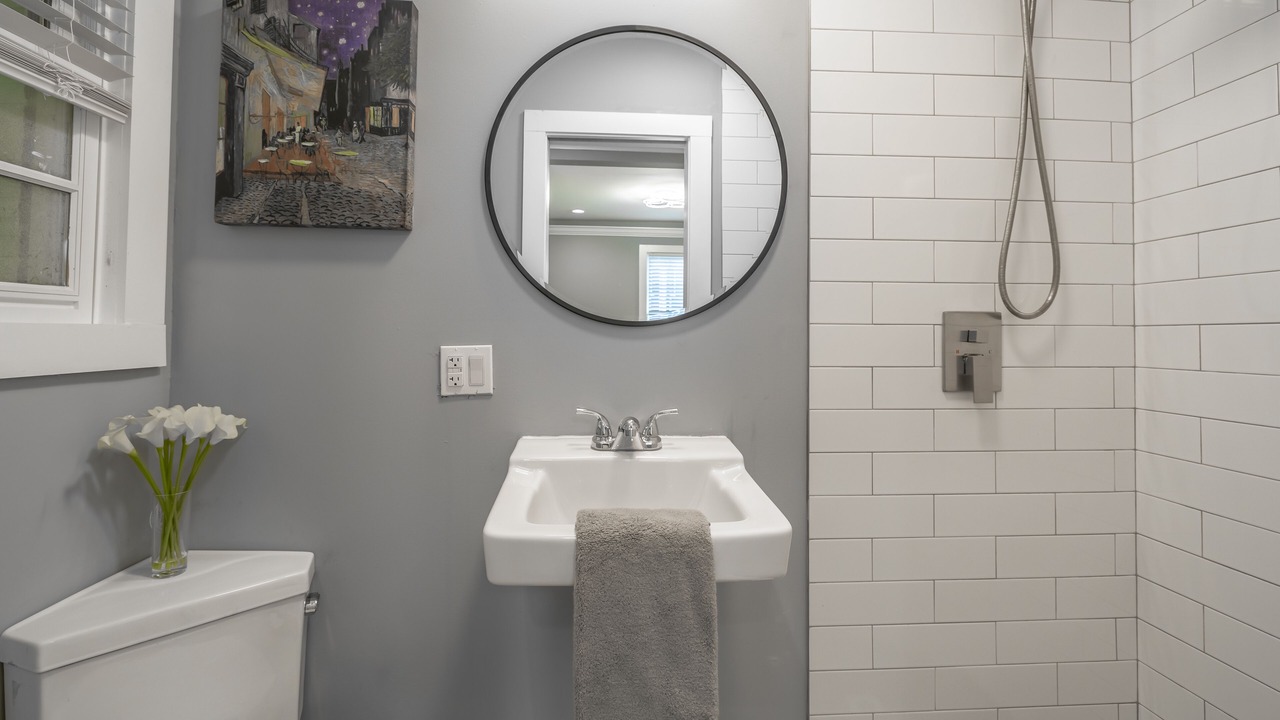 Photo of Bathroom in Wesley Heights