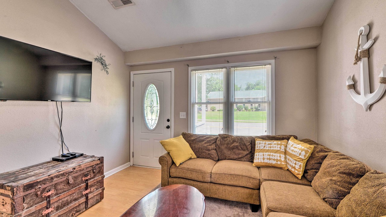 Photo of Livingroom in Pantego