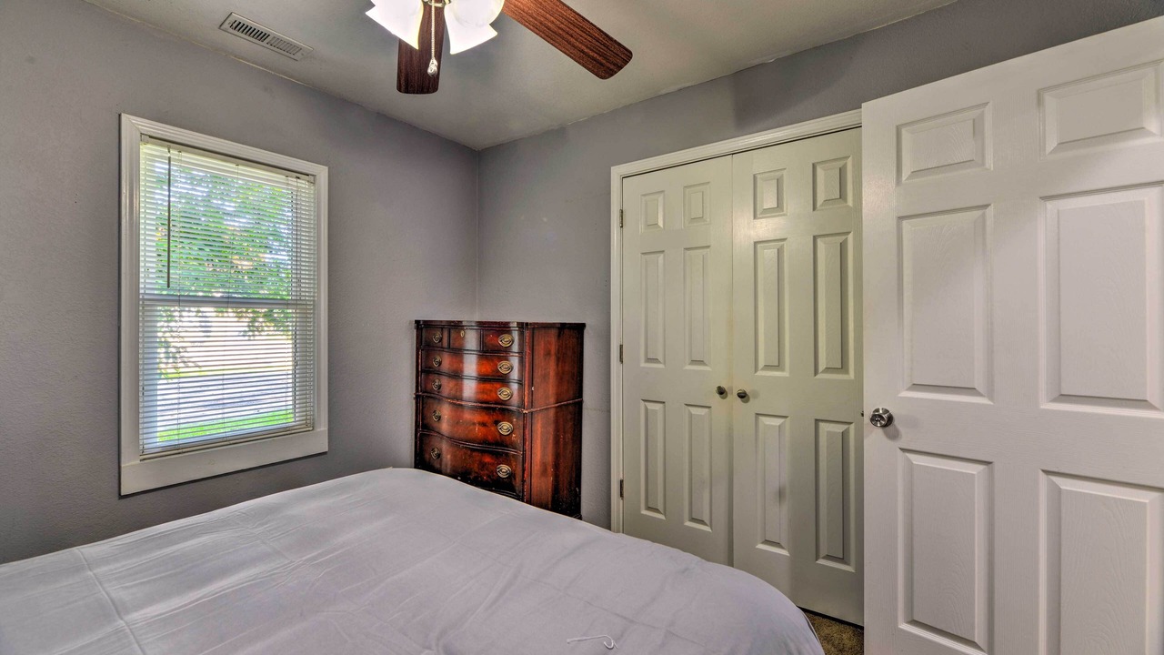 Photo of Bedroom in Pantego