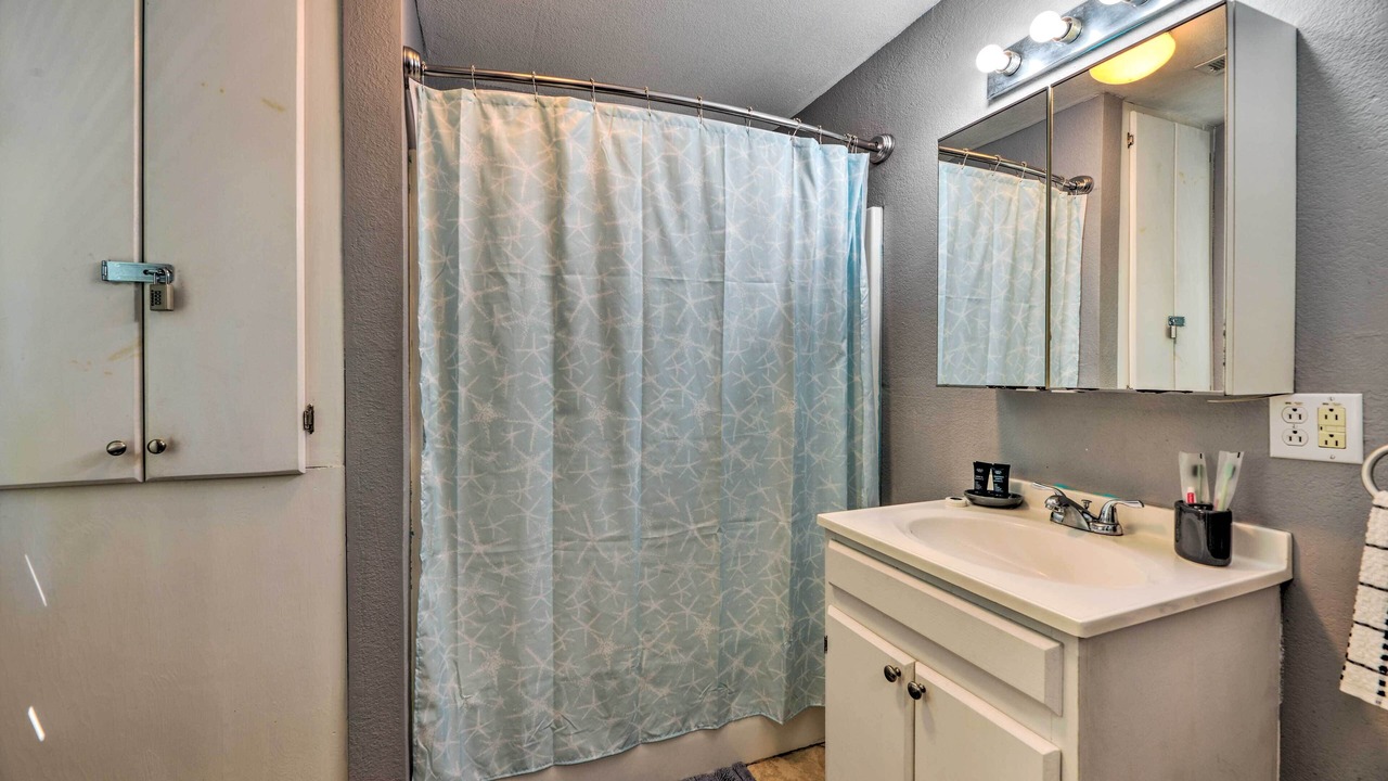 Photo of Bathroom in Pantego