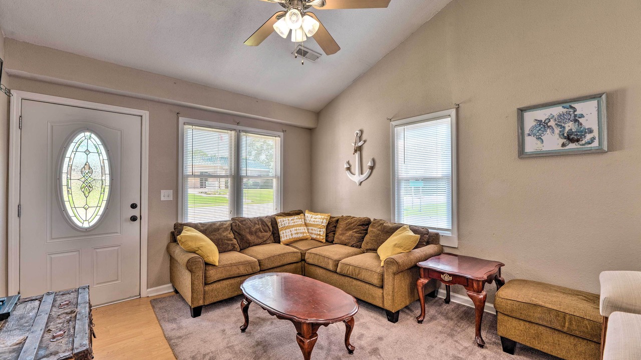 Photo of Livingroom in Pantego
