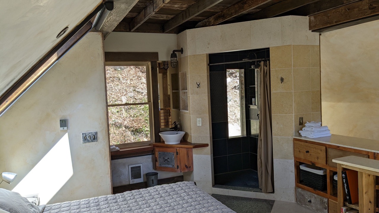 Photo of Bedroom in Cullowhee