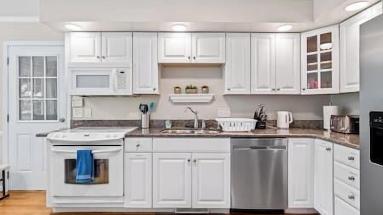 Photo of Kitchen in Elon