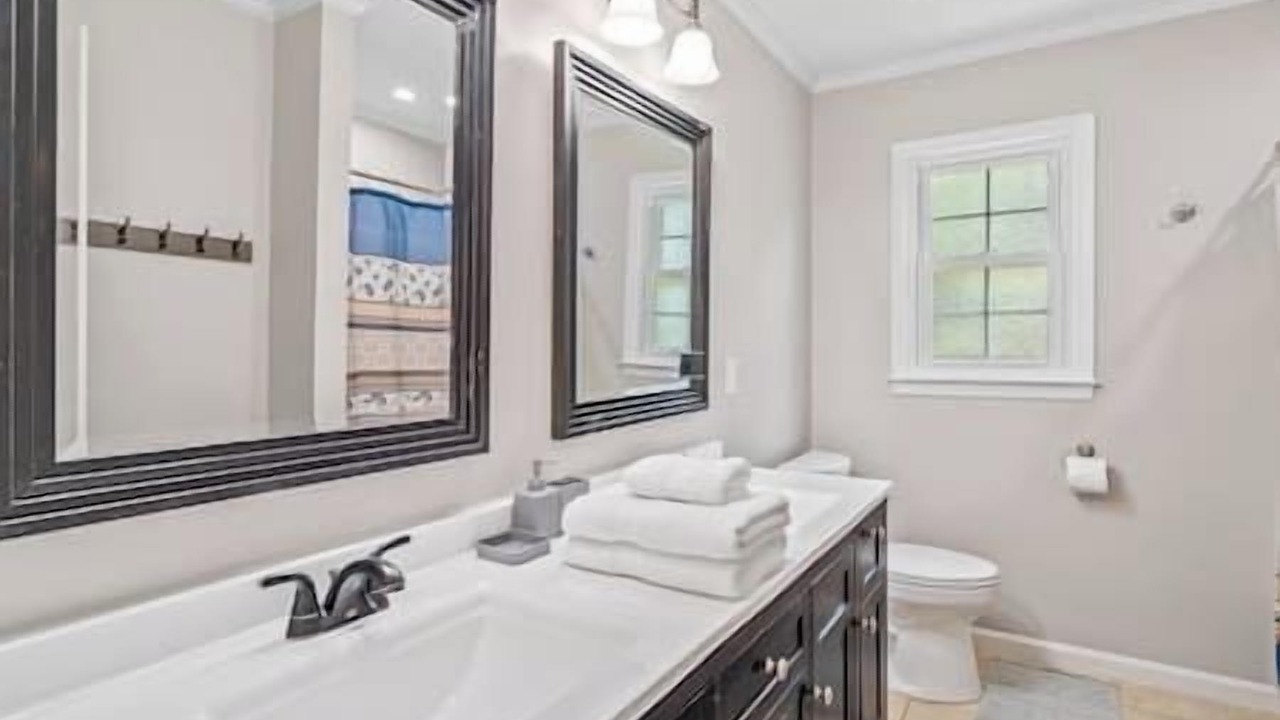 Photo of Bathroom in Elon
