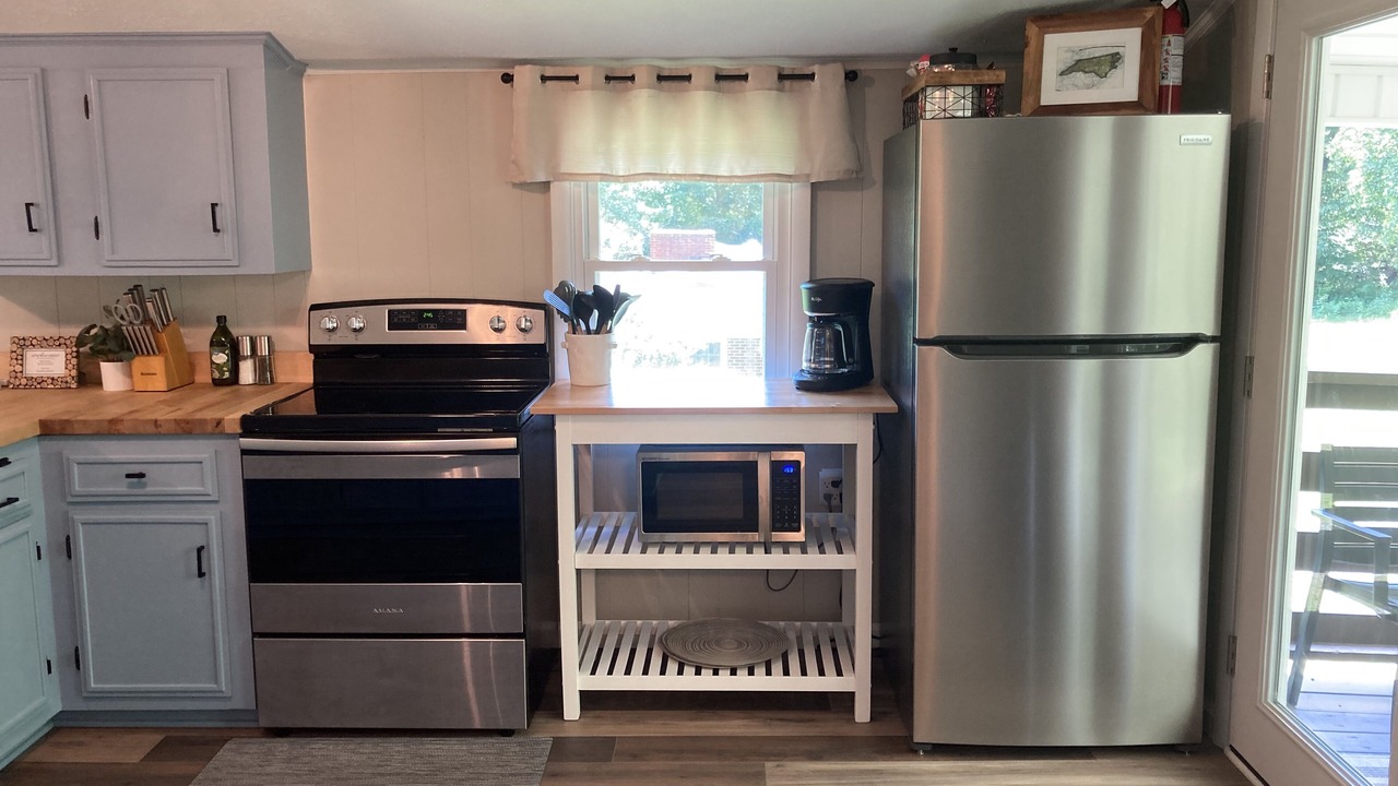 Photo of Kitchen in Barnardsville