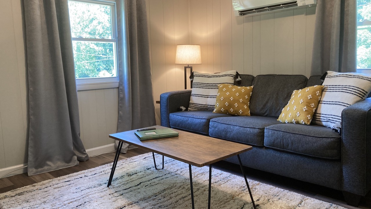 Photo of Livingroom in Barnardsville