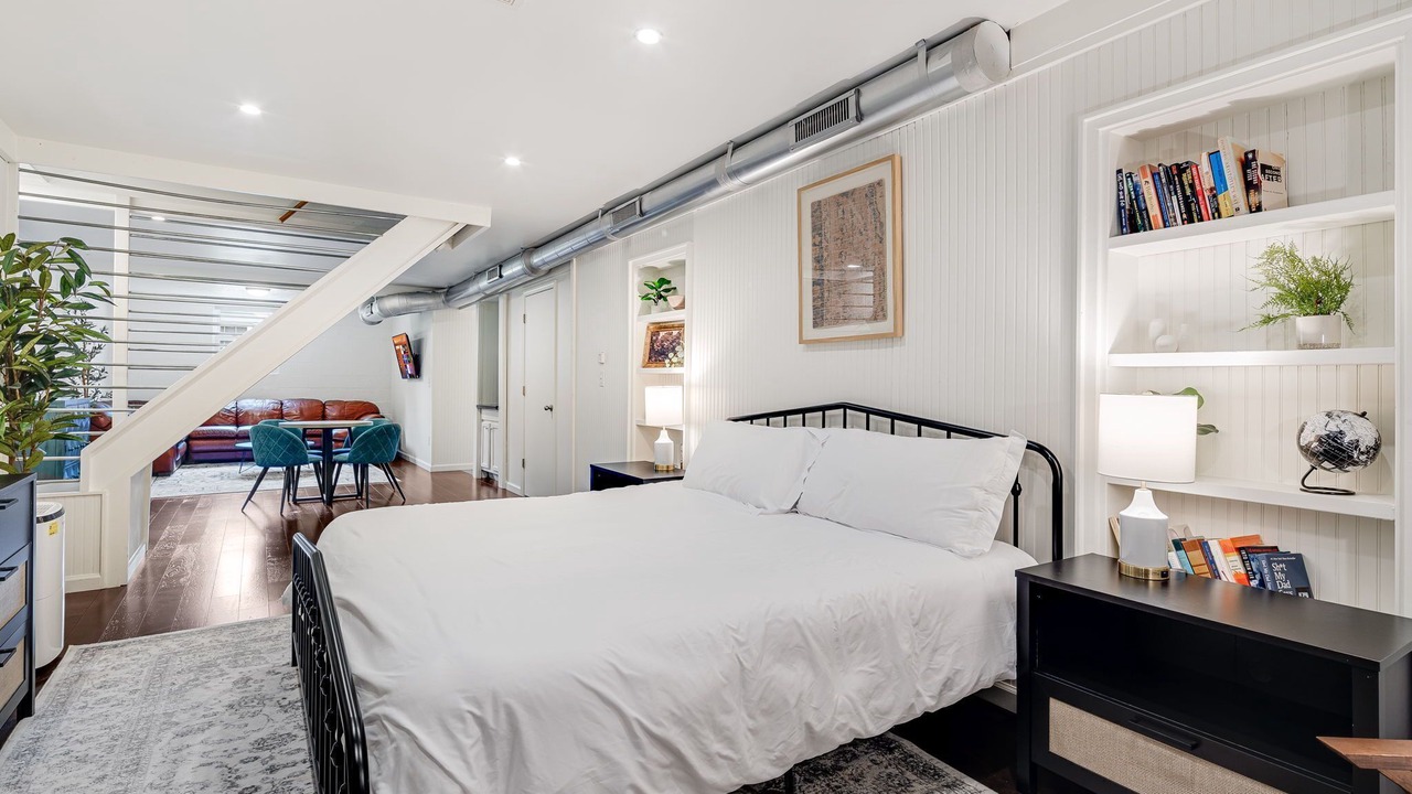 Photo of Bedroom in Weaverville