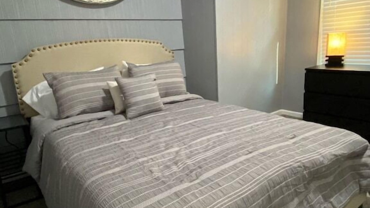 Photo of Bedroom in Newton