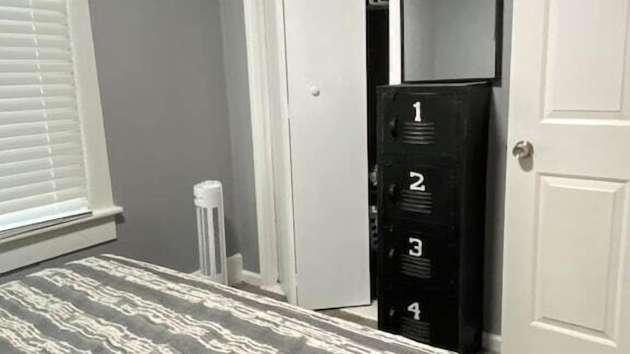 Photo of Bedroom in Newton