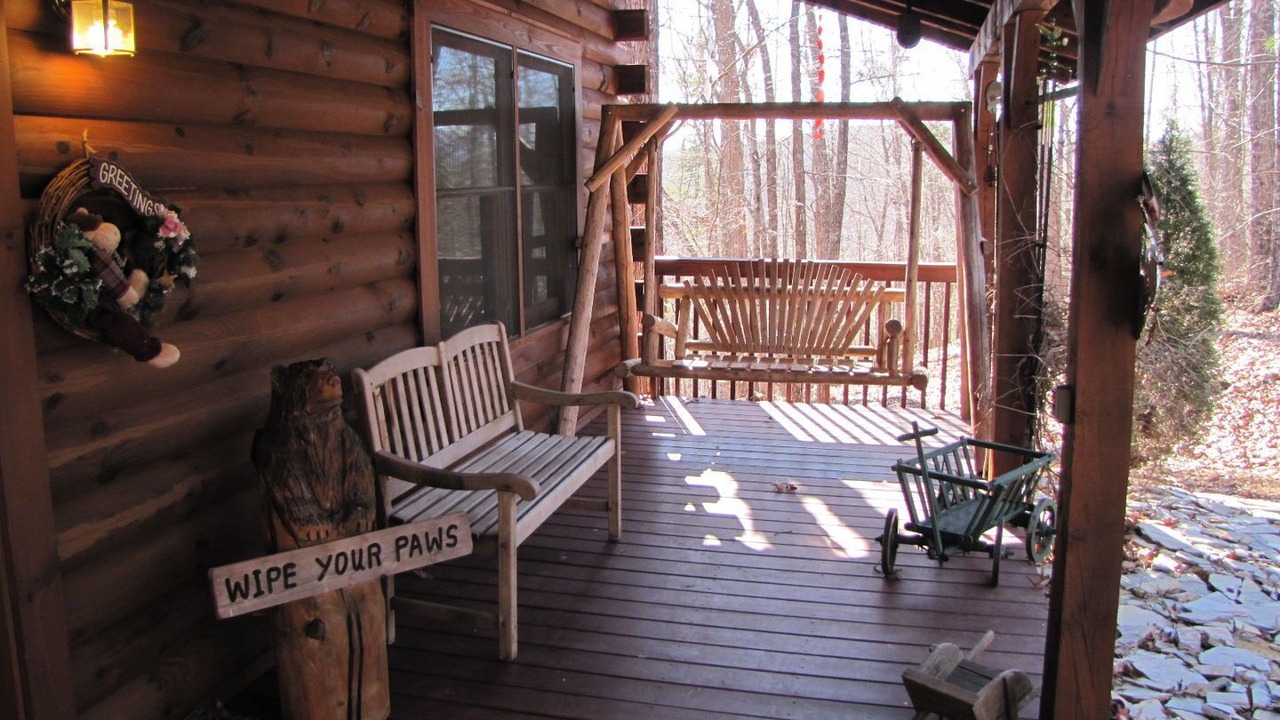 Photo of Patio Balcony in Lake Lure