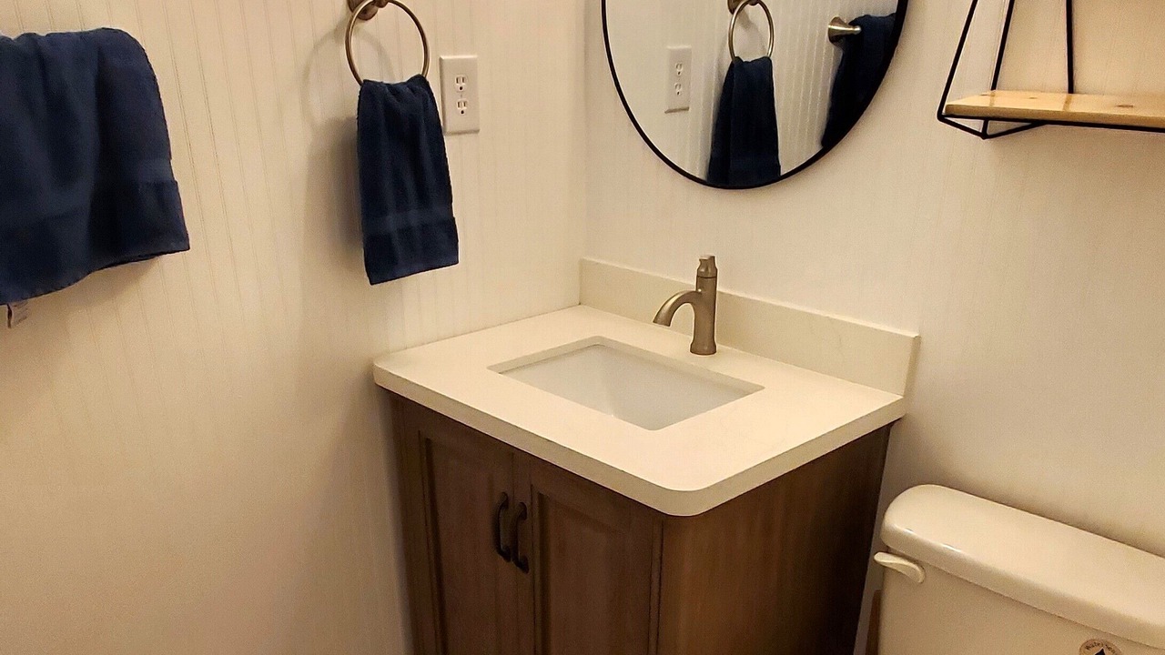 Photo of Bathroom in Ash