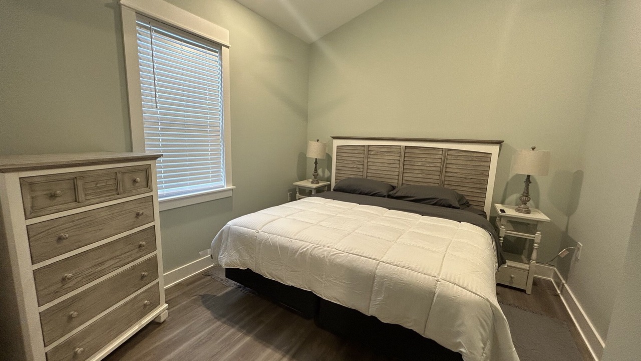 Photo of Bedroom in Corolla Light