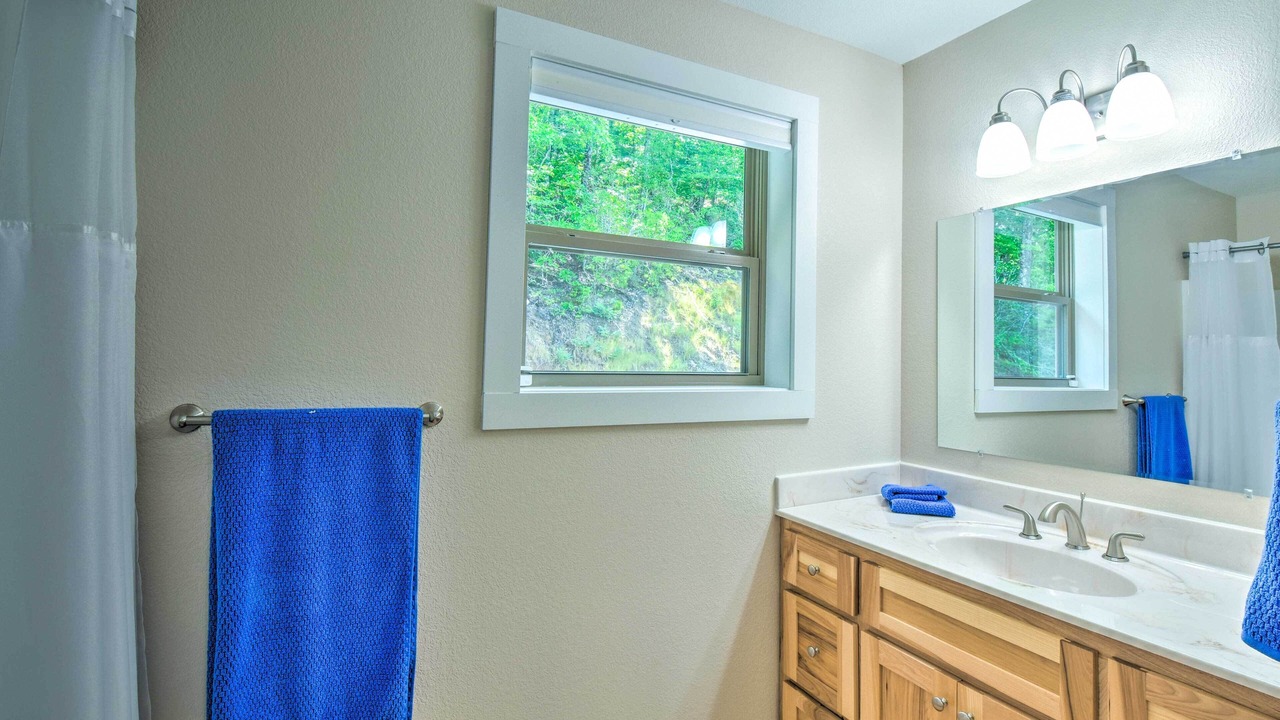 Photo of Bathroom in Murphy