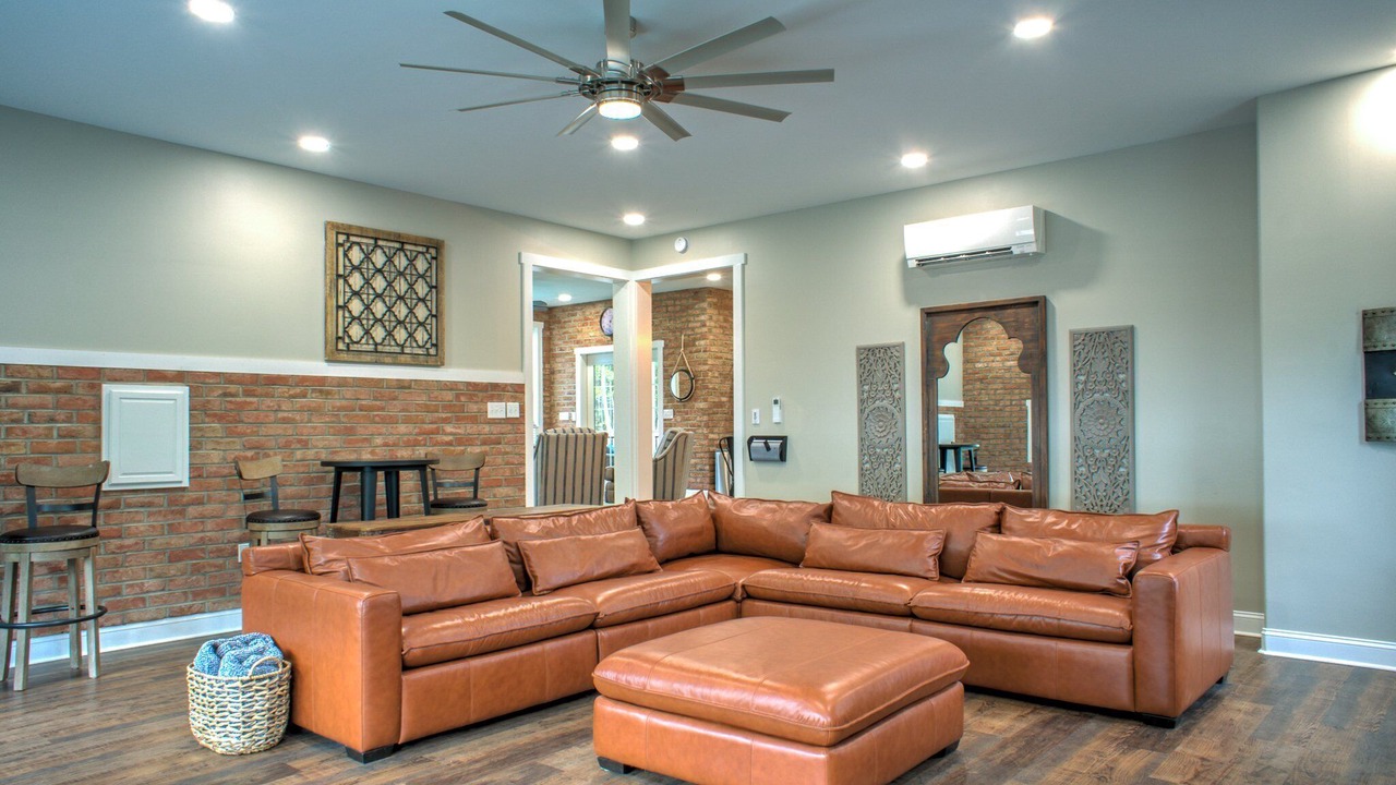 Photo of Livingroom in Fairview