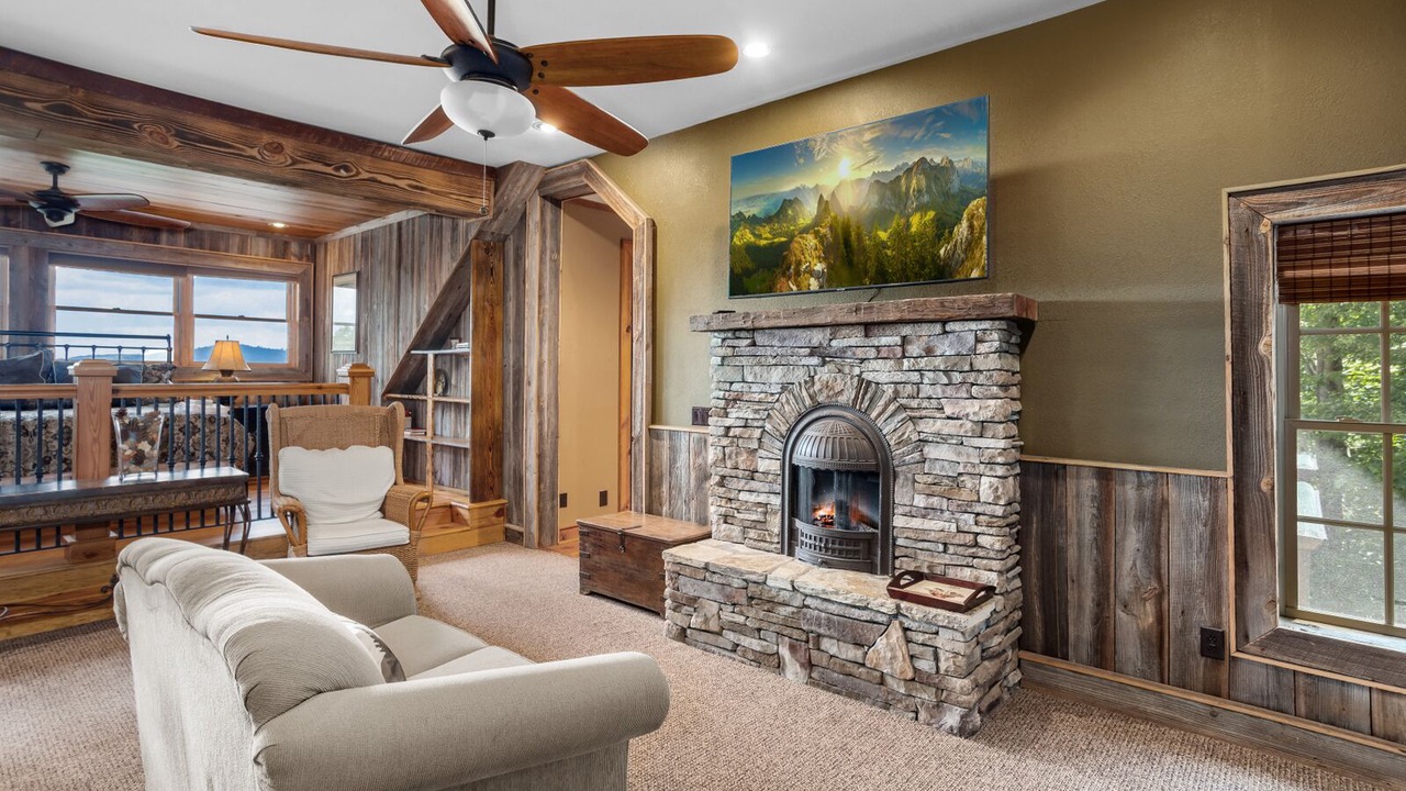 Photo of Livingroom in Blowing Rock