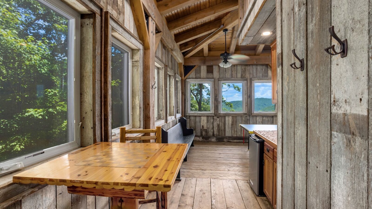 Photo of Outdoor in Blowing Rock