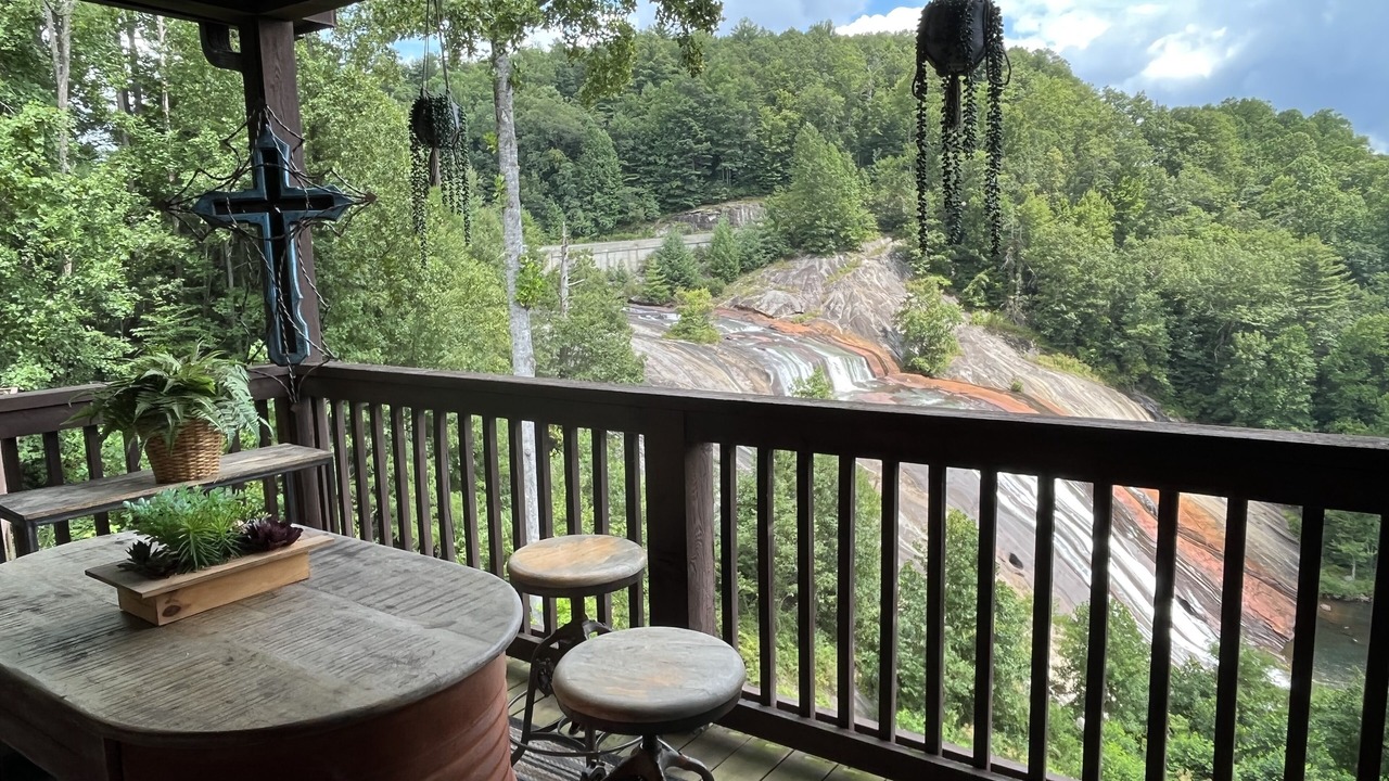 Photo of Others in Lake Toxaway