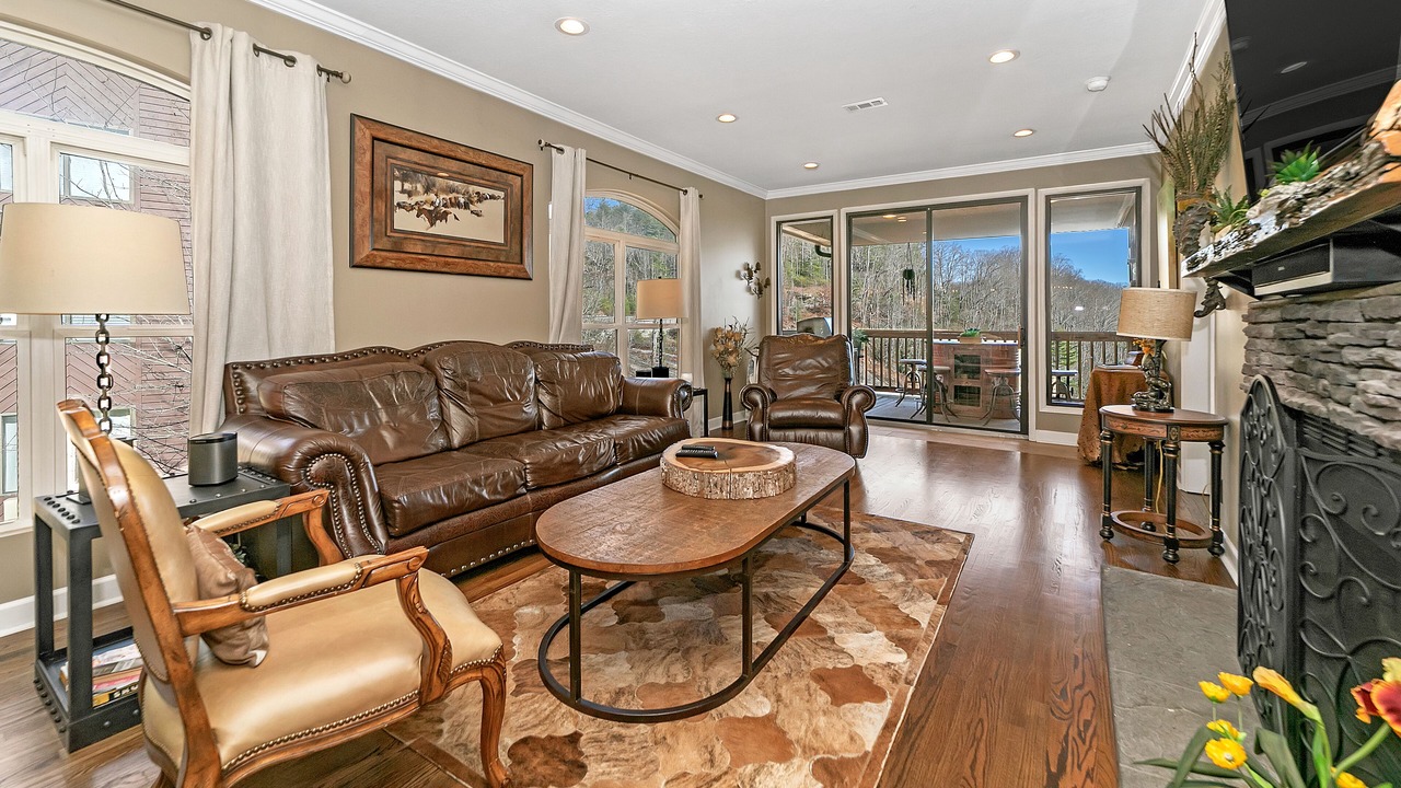 Photo of Livingroom in Lake Toxaway
