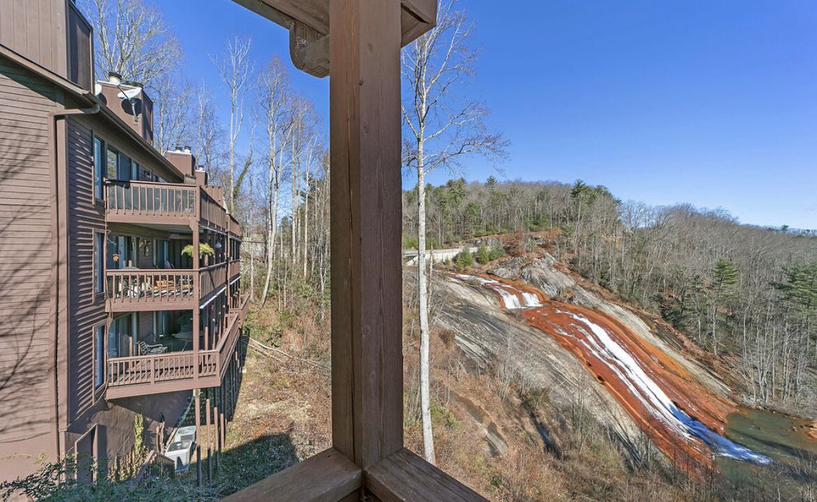 Photo of Outdoor in Lake Toxaway