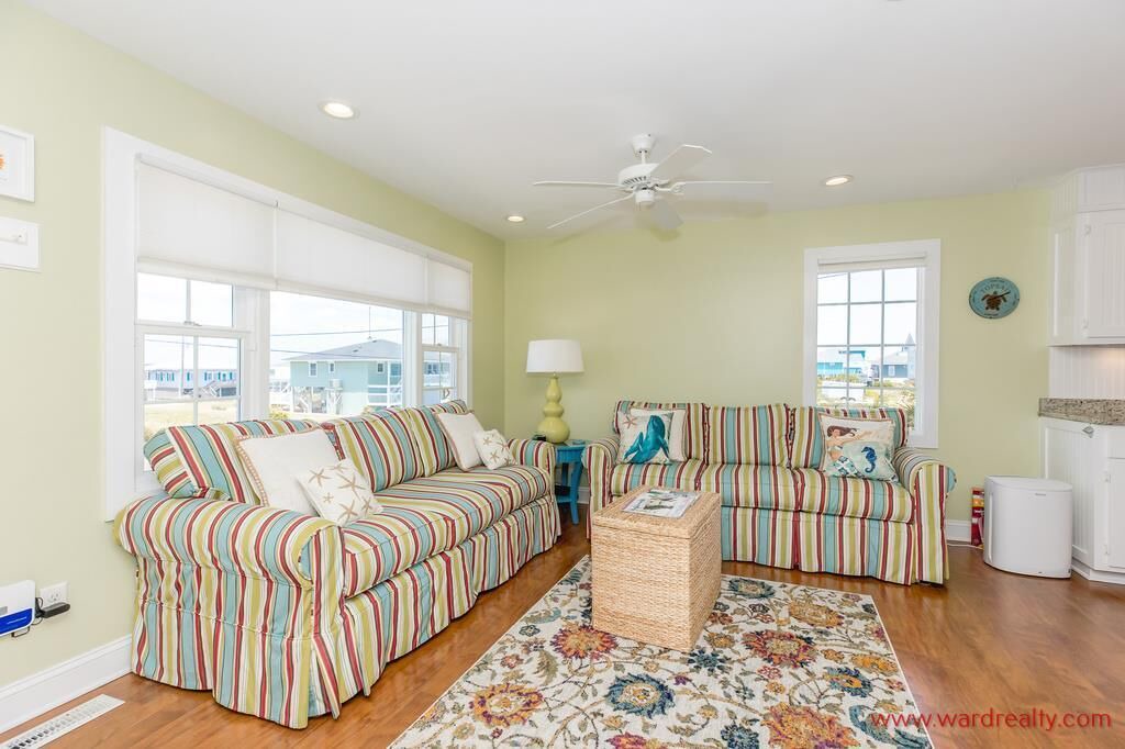 Photo of Livingroom in Topsail Beach