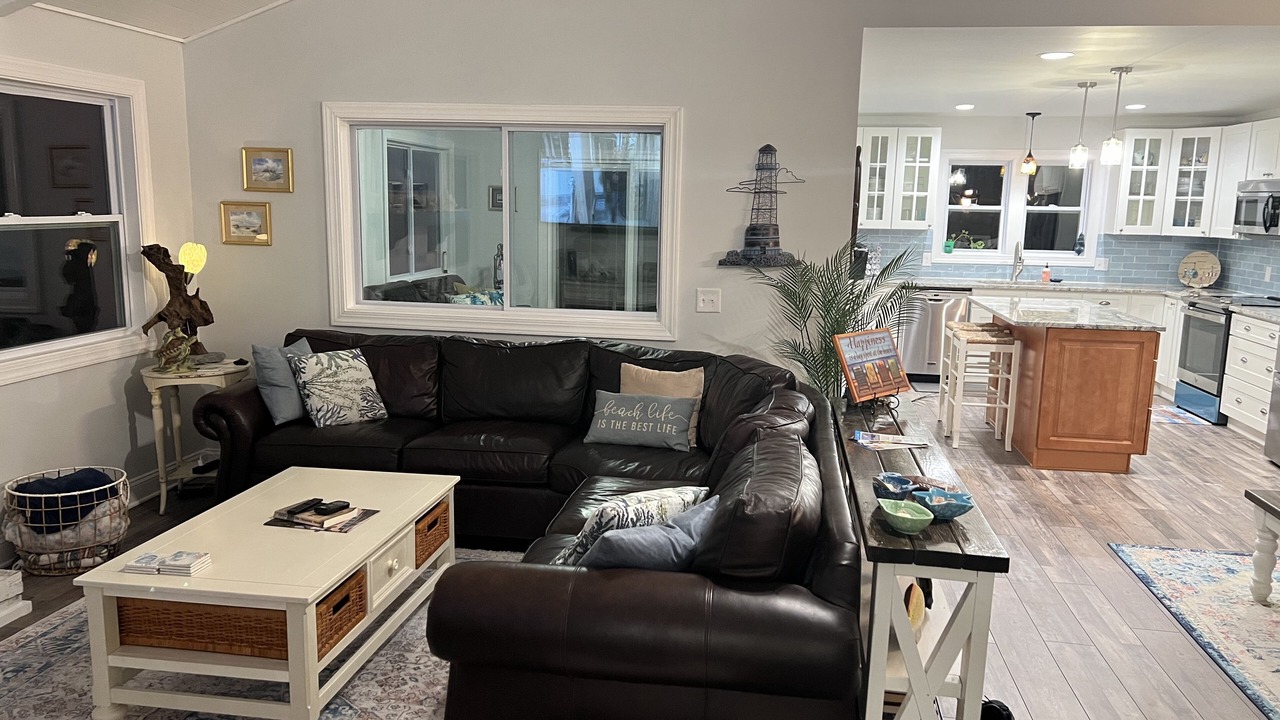 Photo of Livingroom in Blue Heron Lake