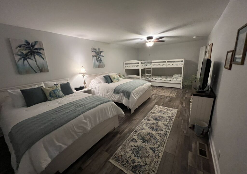 Photo of Bedroom in Blue Heron Lake