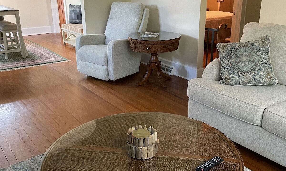 Photo of Livingroom in Edenton