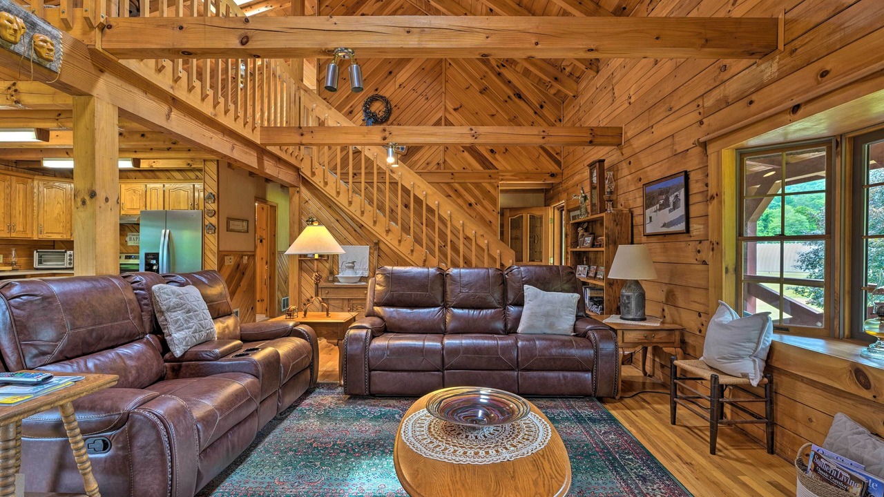 Photo of Livingroom in Canton