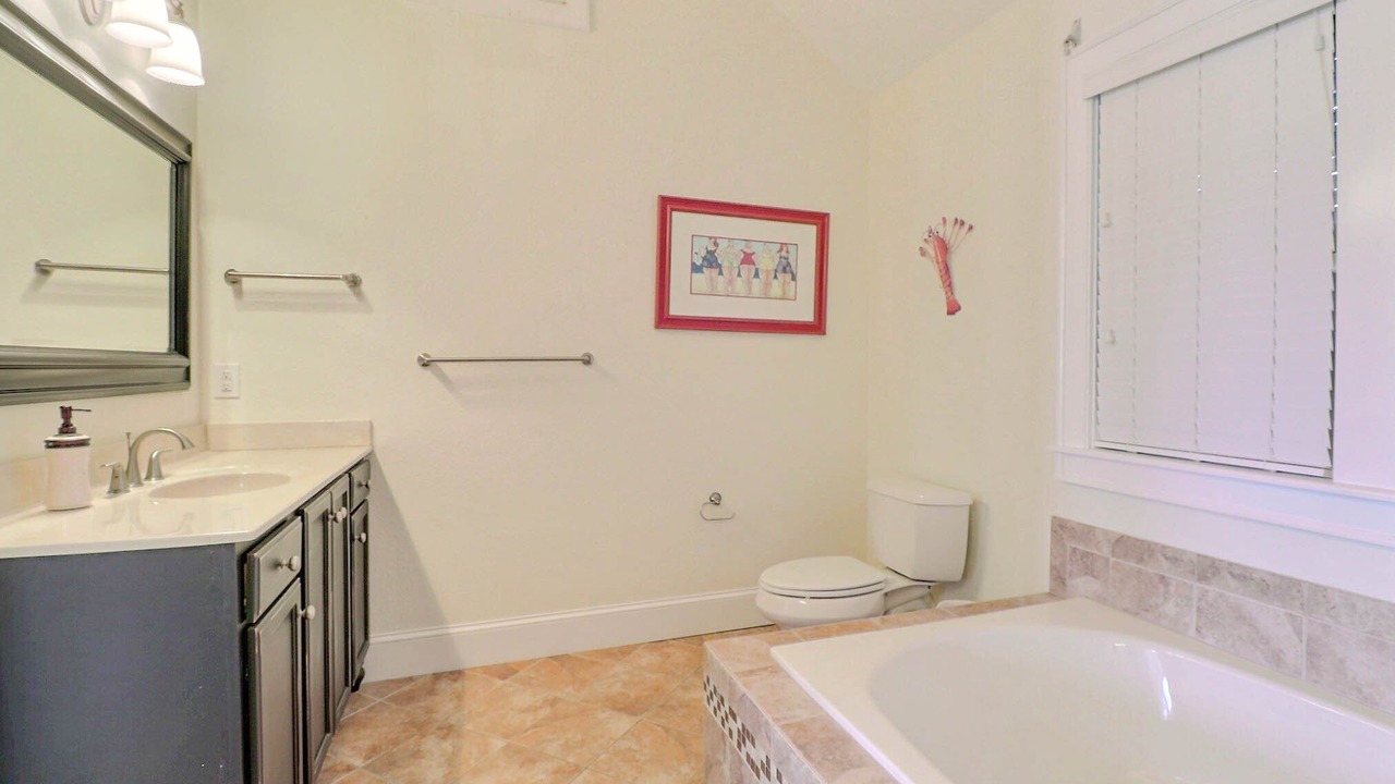 Photo of Bathroom in Buck Island