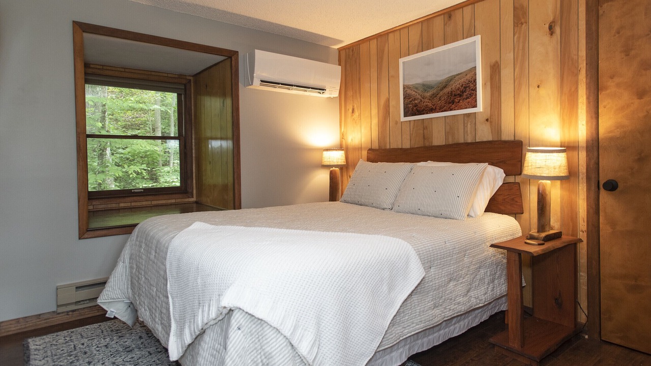 Photo of Bedroom in Countryside Acres