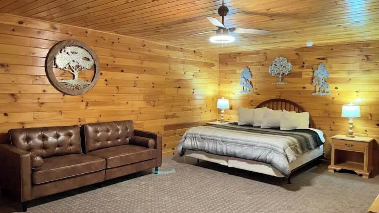 Photo of Bedroom in Bryson City