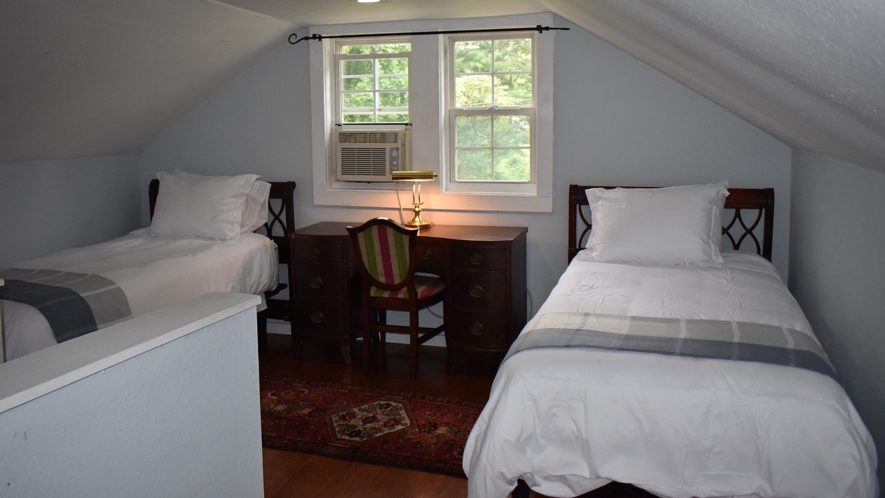 Photo of Bedroom in Hendersonville