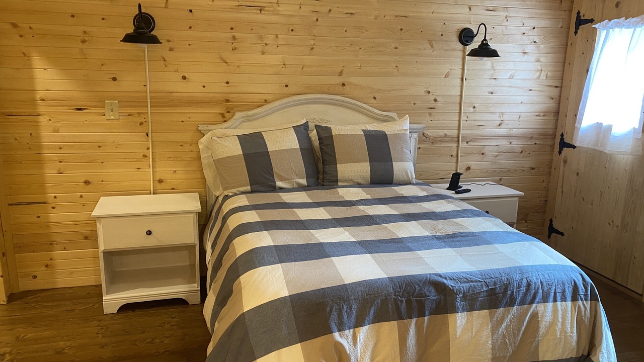 Photo of Bedroom in Cullowhee
