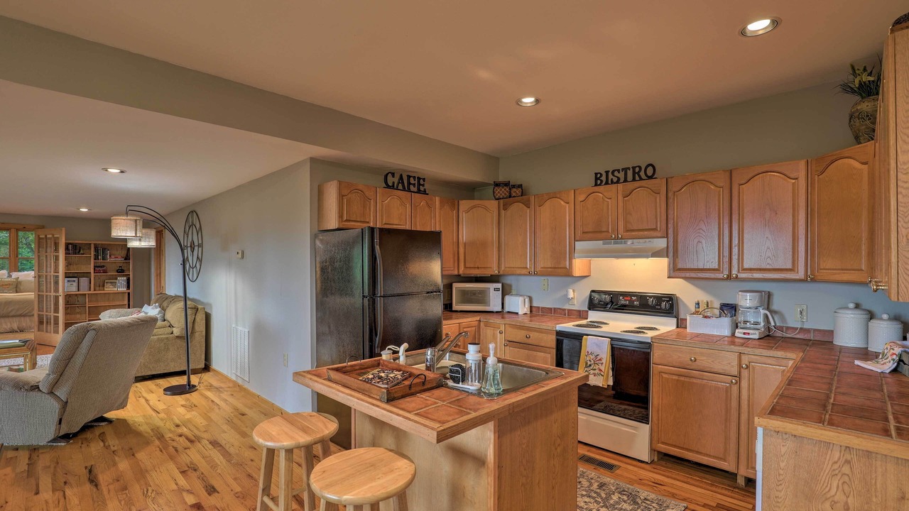 Photo of Kitchen in Laurel Ridge
