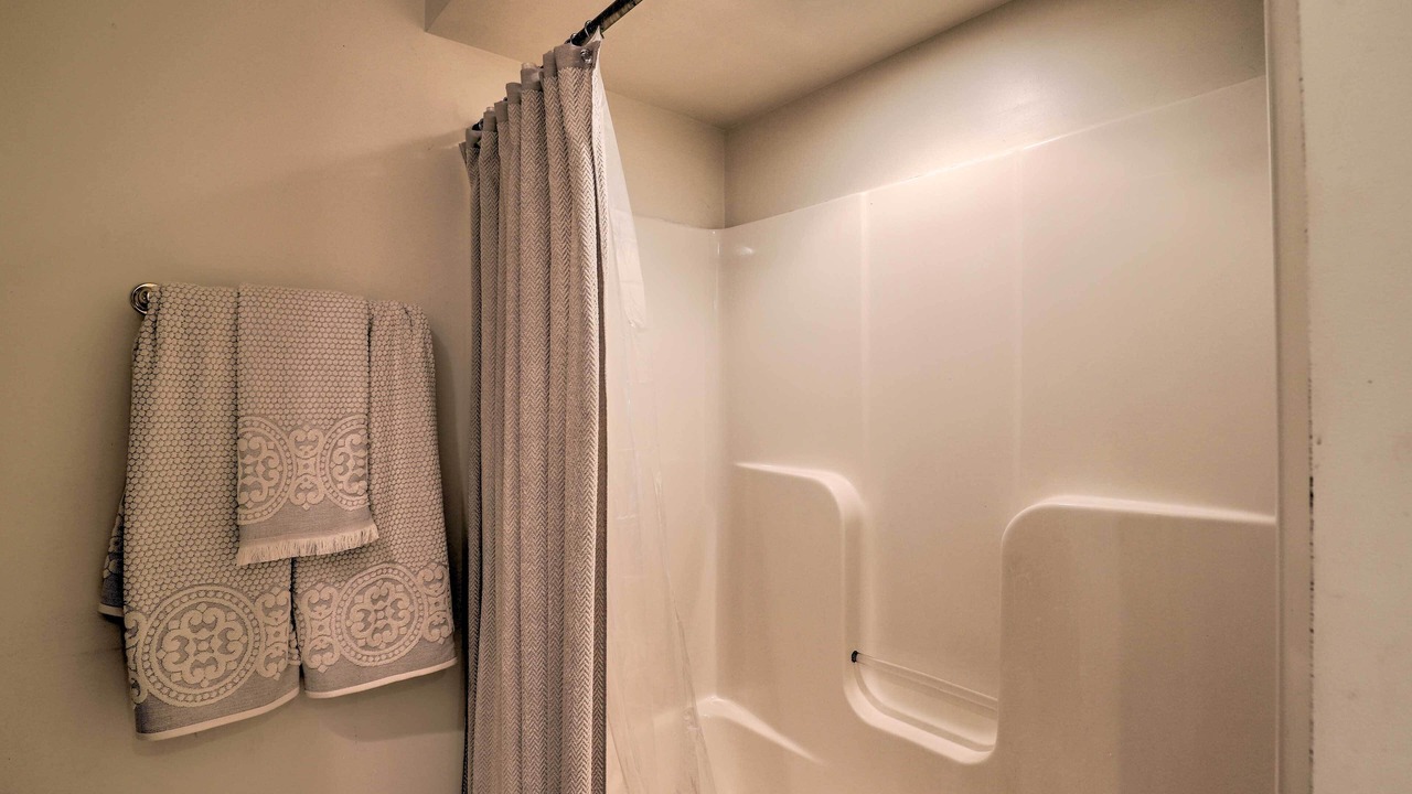 Photo of Bathroom in Laurel Ridge