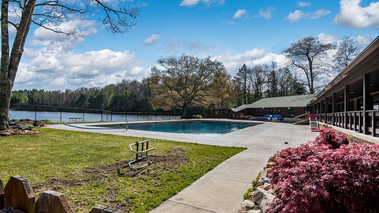 Photo of Outdoor in Newland