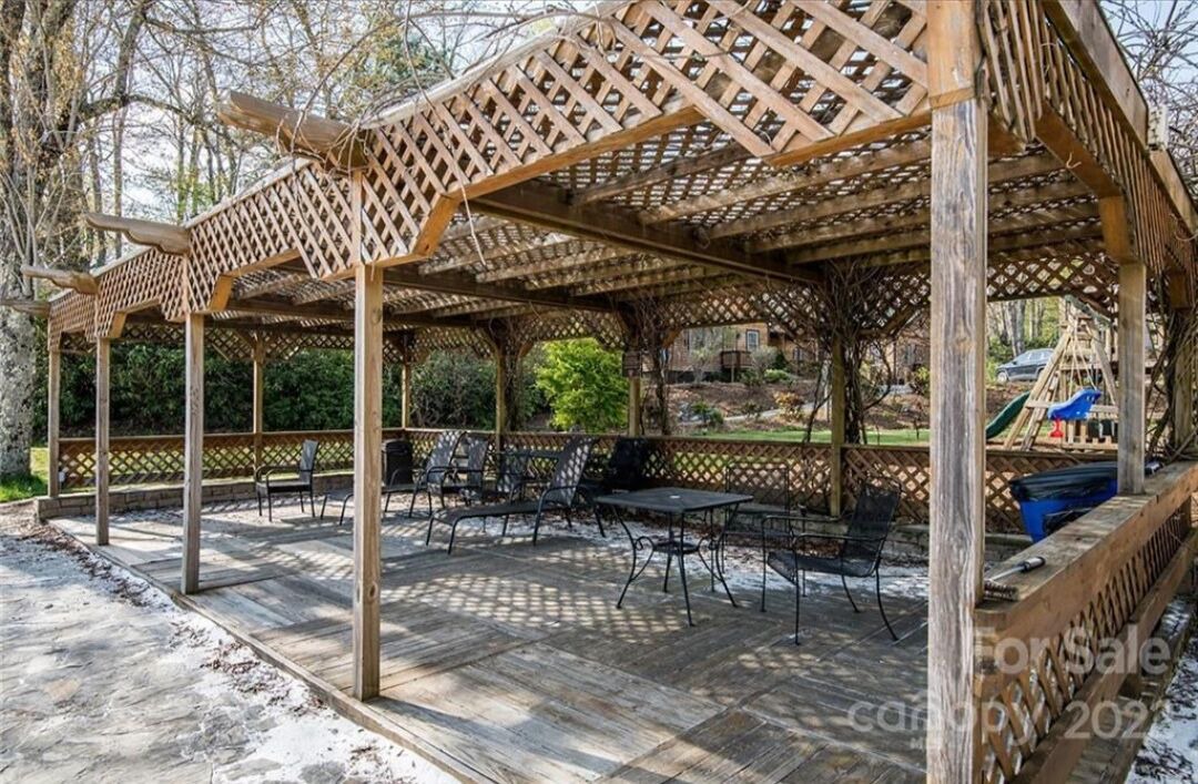 Photo of Outdoor in Newland