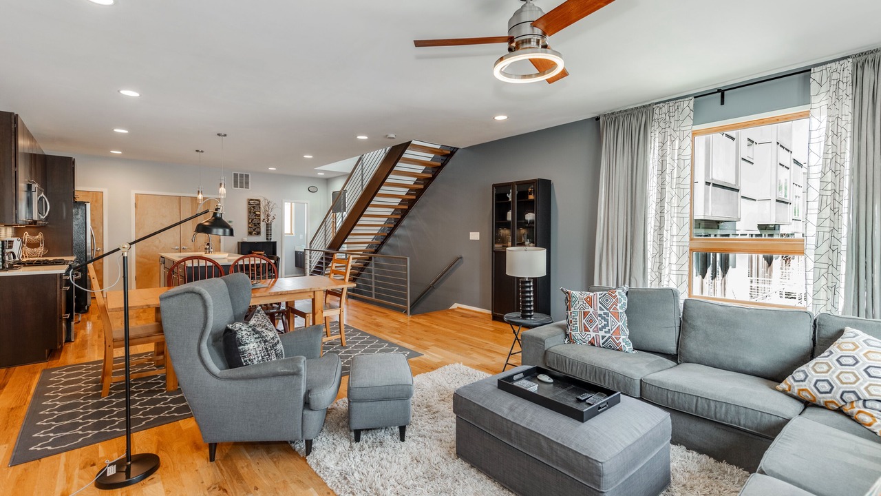 Photo of Livingroom in Third Ward