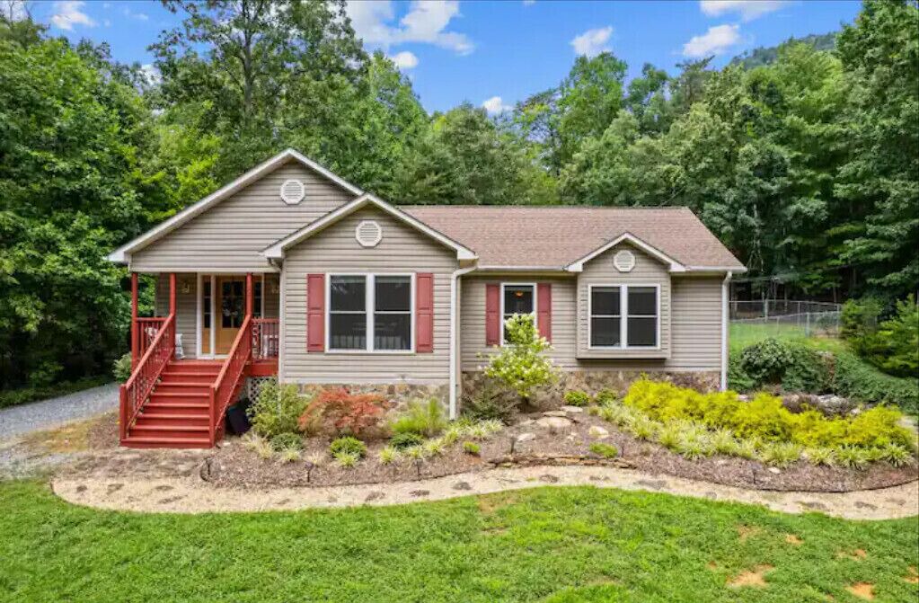 Photo of Outdoor in Lake Lure