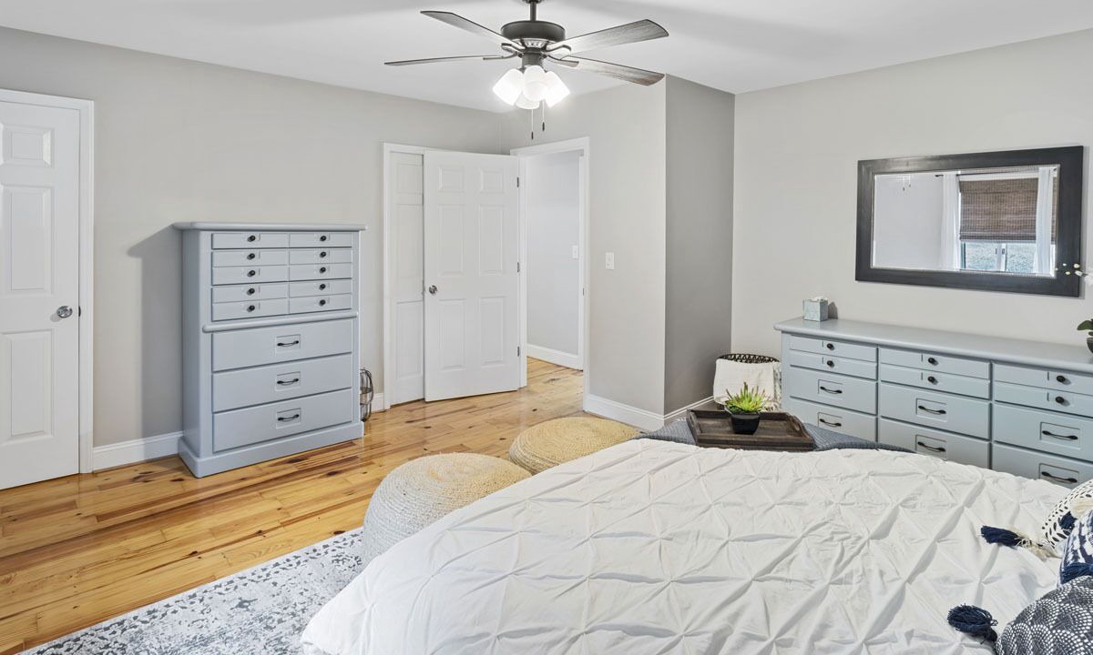 Photo of Bedroom in Southmont