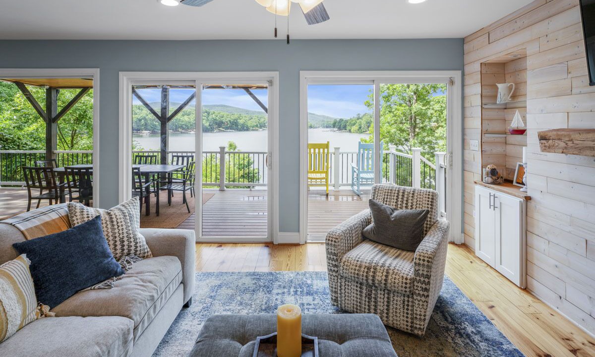 Photo of Livingroom in Southmont