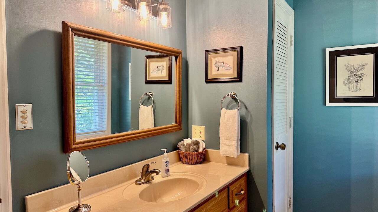 Photo of Bathroom in Hayesville